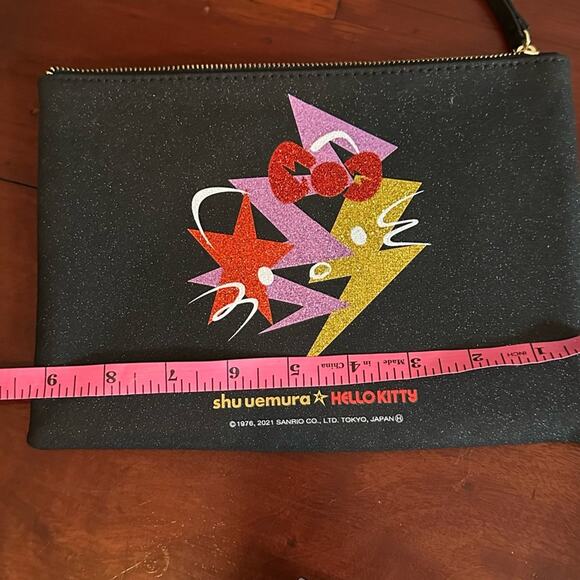 Shu uemura x Hello Kitty Cosmetic Pouch Case Bag Wristlet Black Purse Collab - Picture 7 of 8